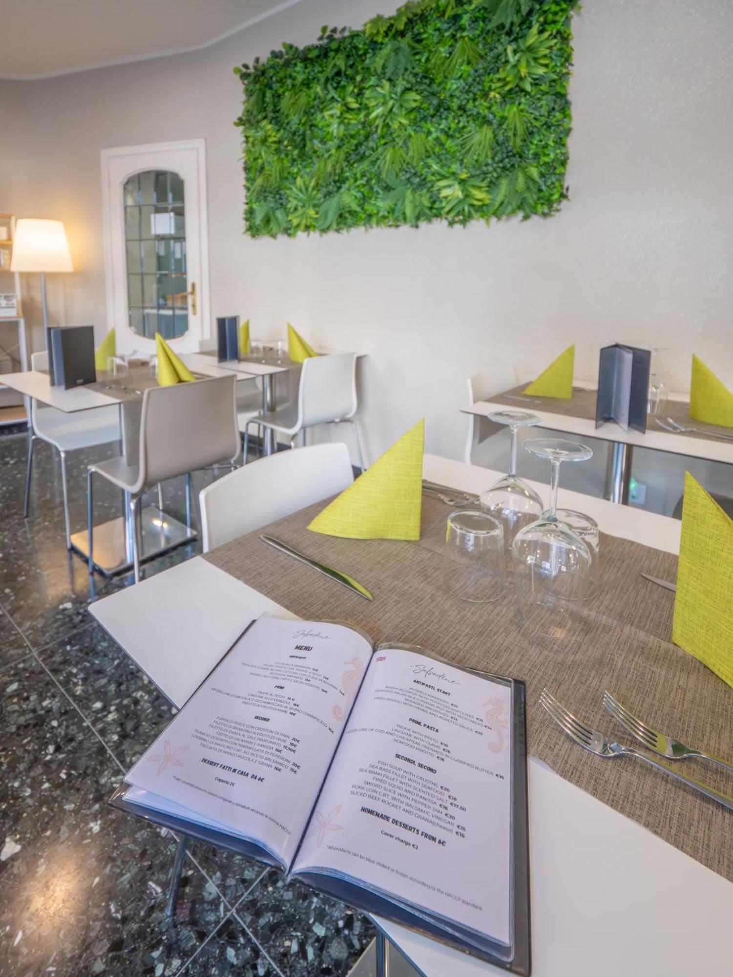 Hotel La Bussola Finale Ligure Dış mekan fotoğraf